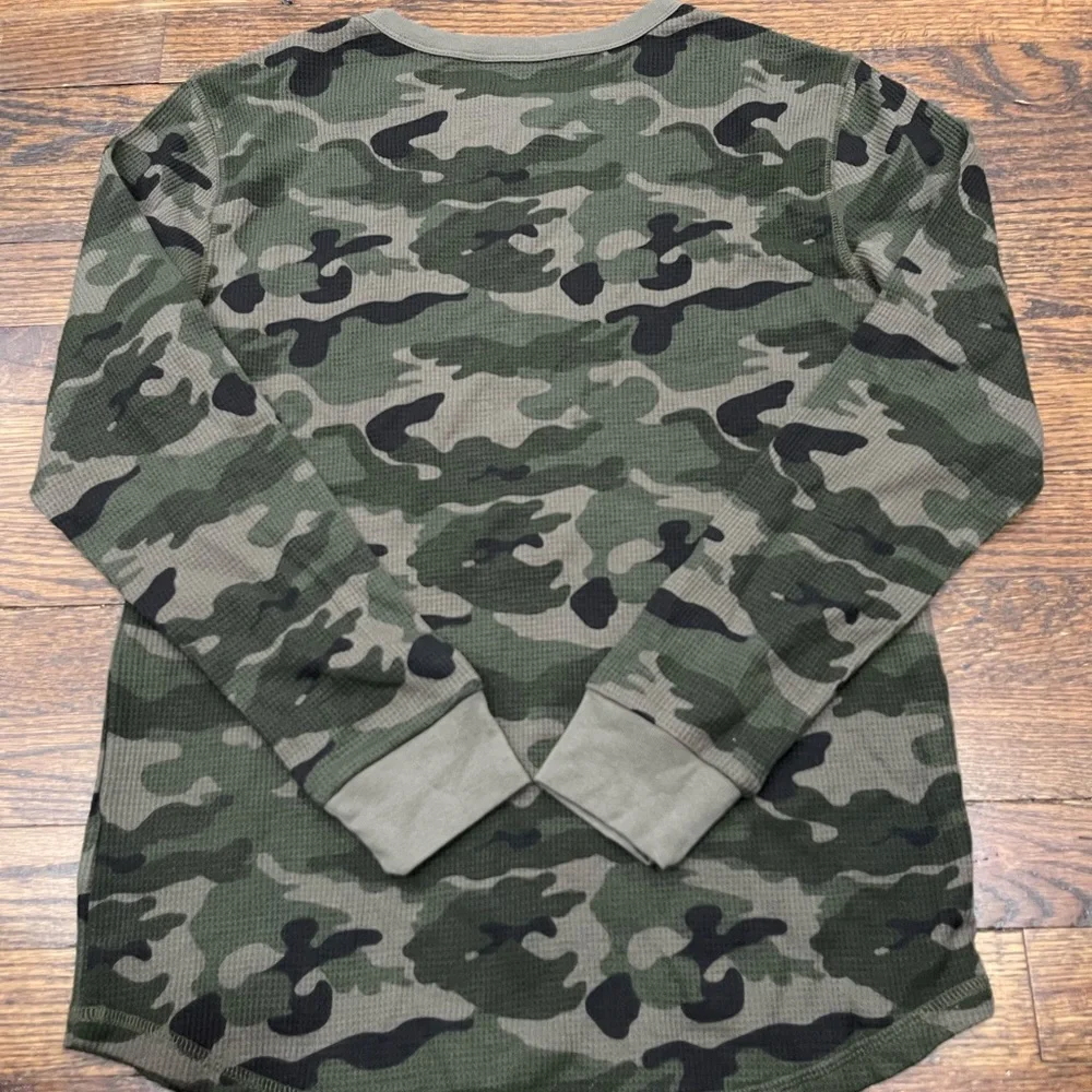 Old Navy Green Camouflage Crewneck